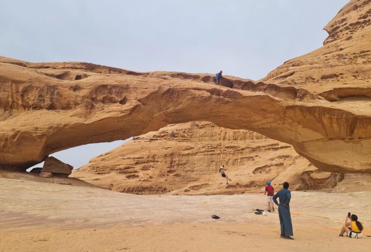 Wadi Rum Hugo Camp Exterior photo